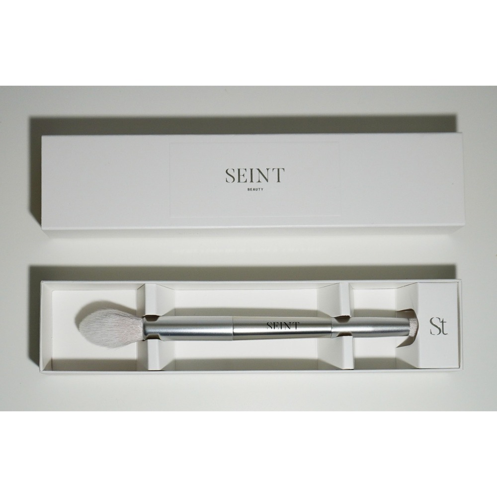 NEW Seint Beauty Double Ended Silver Makeup Brush Wash Blending Blush